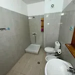 Rezidenca Hasanaj 18 *