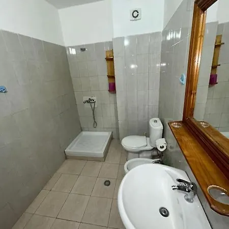 Rezidenca Hasanaj 18 Apartment